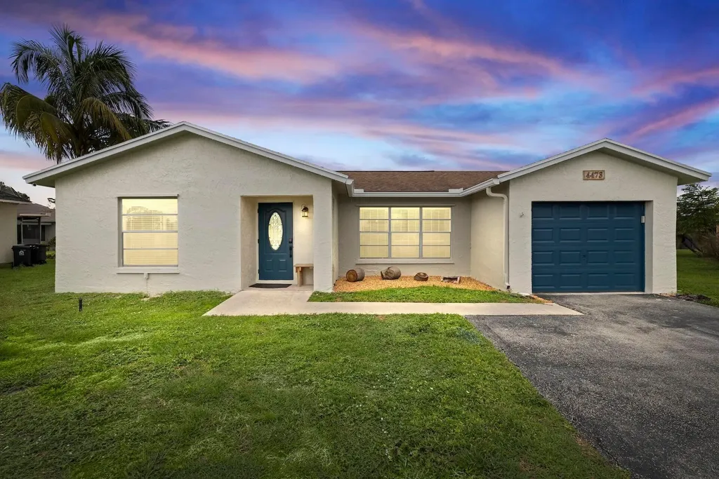 4473 Pine Garden Lane Lake Worth FL 33467