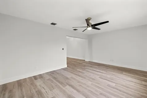 4473 Pine Garden Lane Lake Worth FL 33467