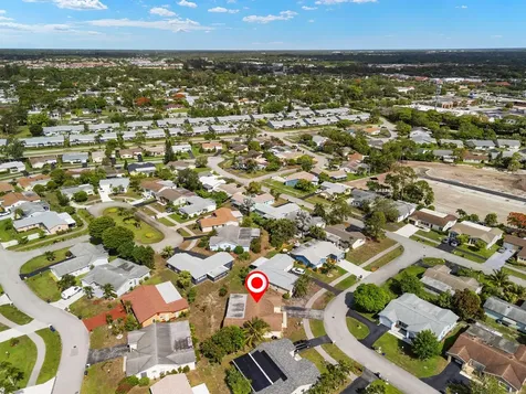 4473 Pine Garden Lane Lake Worth FL 33467