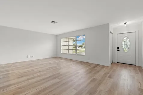 4473 Pine Garden Lane Lake Worth FL 33467
