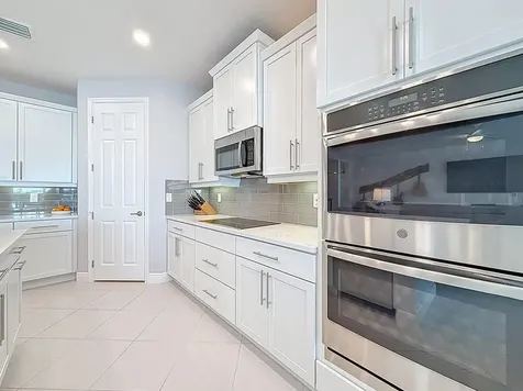 10094 Sw Indian Lilac Trail Port Saint Lucie FL 34987