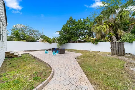 719 Valley Forge Road West Palm Beach FL 33405