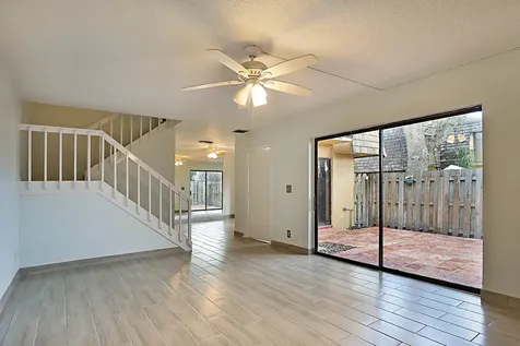 253 Woodland Road Palm Springs FL 33461