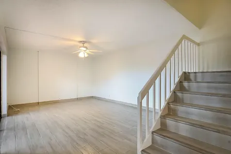 253 Woodland Road Palm Springs FL 33461