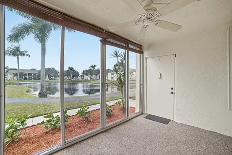 128 Lake Pine Circle Greenacres FL 33463