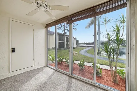 128 Lake Pine Circle Greenacres FL 33463