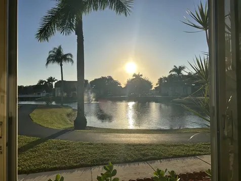 128 Lake Pine Circle Greenacres FL 33463