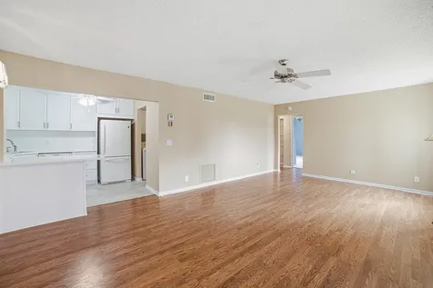 128 Lake Pine Circle Greenacres FL 33463