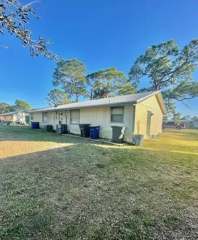 922 S Lake Drive Fort Pierce FL 34982