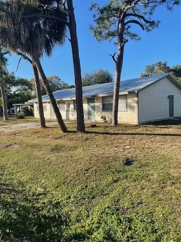 922 S Lake Drive Fort Pierce FL 34982