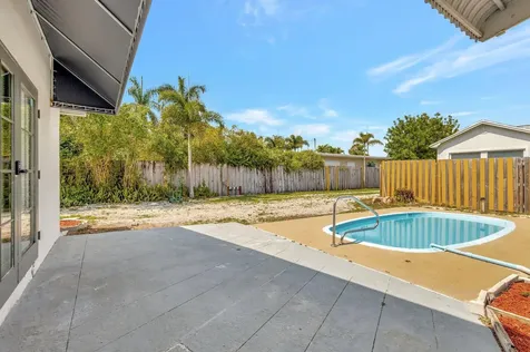 1225 16th Avenue N B Lake Worth Beach FL 33460