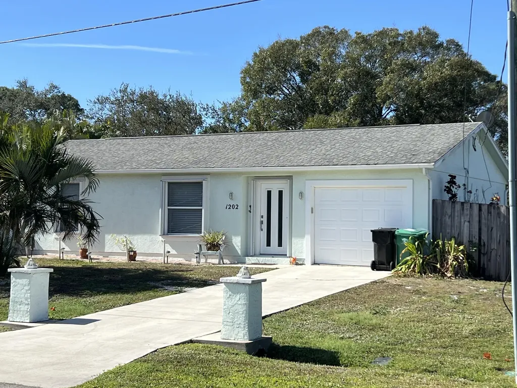 1202 Sw Heather Street Port Saint Lucie FL 34983