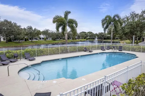 2551 12th Square Vero Beach FL 32968