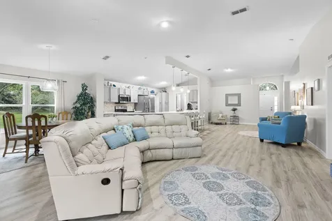 2551 12th Square Vero Beach FL 32968