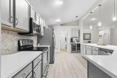 2551 12th Square Vero Beach FL 32968