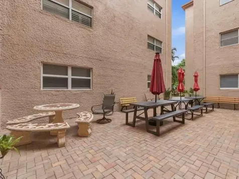 2615 Ne 1st Court Boynton Beach FL 33435