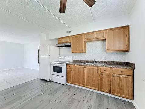 Xx 694 Michigan Court St. Cloud FL 34769