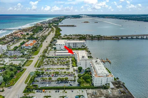 2840 S Ocean Boulevard Palm Beach FL 33480
