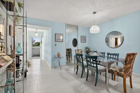 6080 Nw 44th Street Lauderhill FL 33319