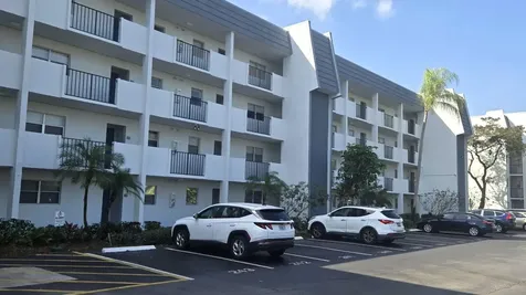 6080 Nw 44th Street Lauderhill FL 33319