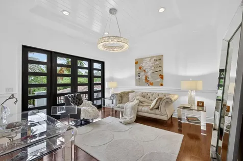 213 Via Palacio Palm Beach Gardens FL 33418