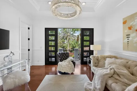 213 Via Palacio Palm Beach Gardens FL 33418