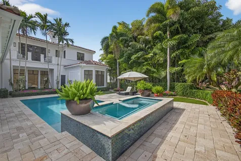 213 Via Palacio Palm Beach Gardens FL 33418