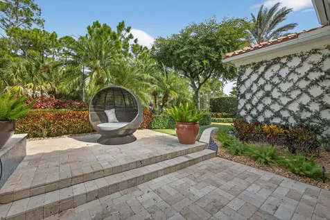 213 Via Palacio Palm Beach Gardens FL 33418