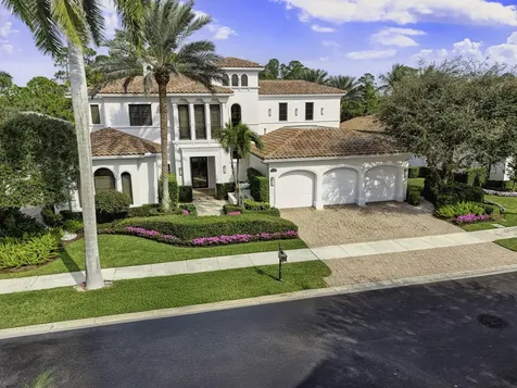 213 Via Palacio Palm Beach Gardens FL 33418