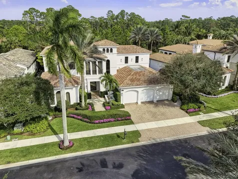 213 Via Palacio Palm Beach Gardens FL 33418