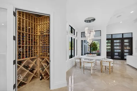 213 Via Palacio Palm Beach Gardens FL 33418