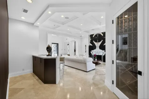 213 Via Palacio Palm Beach Gardens FL 33418