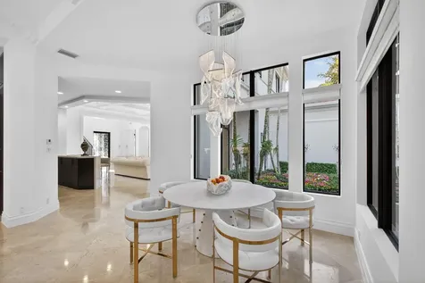 213 Via Palacio Palm Beach Gardens FL 33418