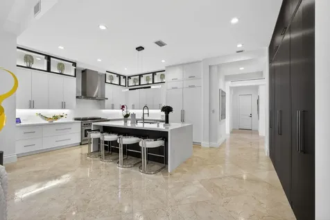 213 Via Palacio Palm Beach Gardens FL 33418