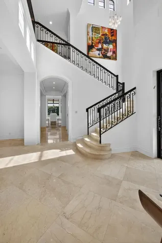 213 Via Palacio Palm Beach Gardens FL 33418