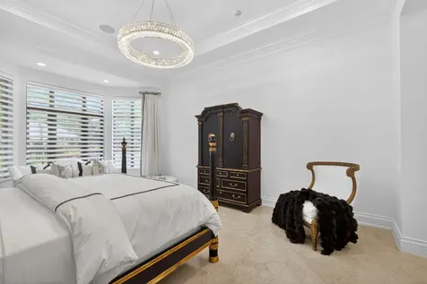213 Via Palacio Palm Beach Gardens FL 33418