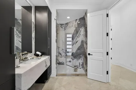 213 Via Palacio Palm Beach Gardens FL 33418