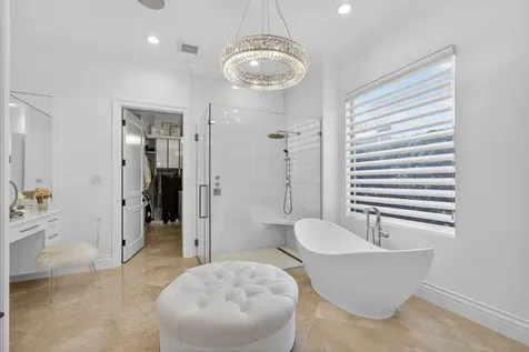 213 Via Palacio Palm Beach Gardens FL 33418