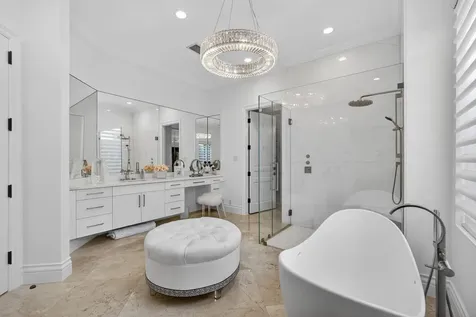 213 Via Palacio Palm Beach Gardens FL 33418