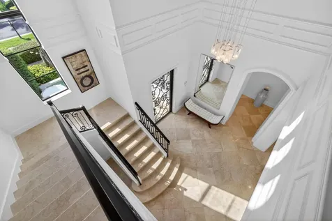 213 Via Palacio Palm Beach Gardens FL 33418