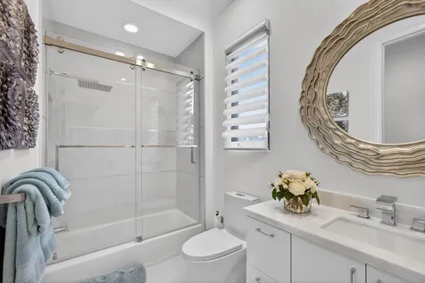 213 Via Palacio Palm Beach Gardens FL 33418