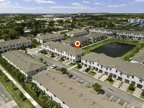 353 Nw 8th Court Pompano Beach FL 33060