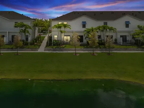 353 Nw 8th Court Pompano Beach FL 33060