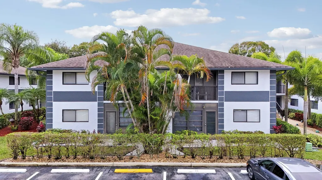 15364 Lakes Of Delray Boulevard Delray Beach FL 33484