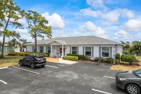 1238 S Lakes End Drive Fort Pierce FL 34982