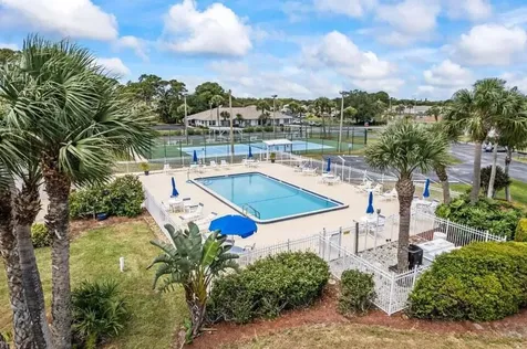 1238 S Lakes End Drive Fort Pierce FL 34982