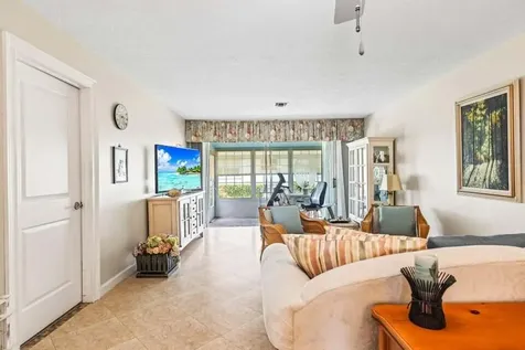 1238 S Lakes End Drive Fort Pierce FL 34982