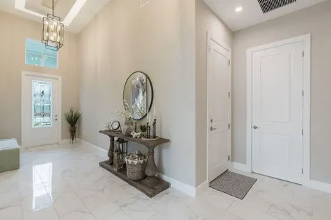 9073 Sw Arco Way Port Saint Lucie FL 34987
