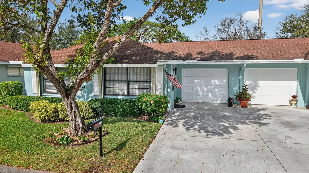 9825 Tabebuia Tree Drive Boynton Beach FL 33436