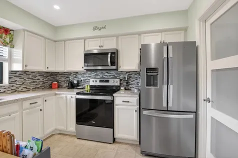 9825 Tabebuia Tree Drive Boynton Beach FL 33436